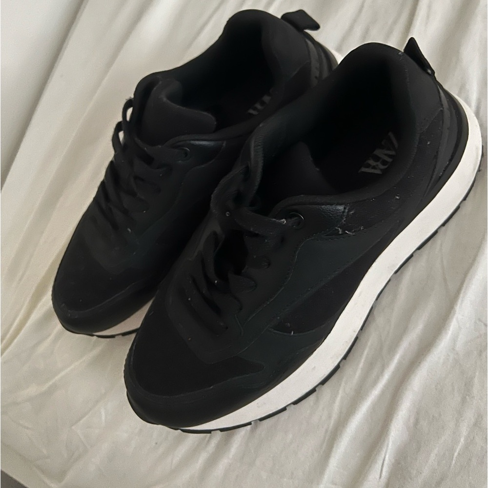 Zara women black platfrom sneakerd size 39 U.S. 8